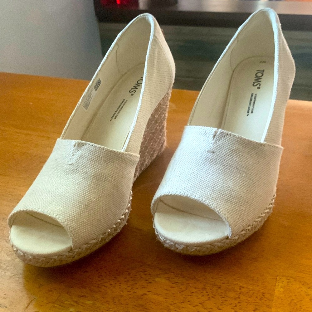 Tom’s wedge sandals